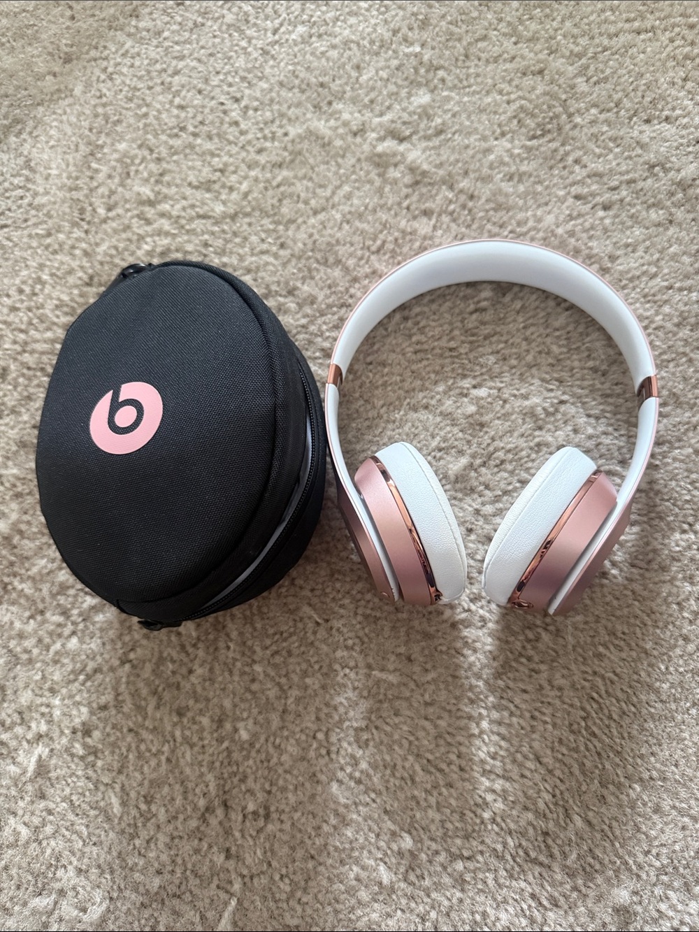 Beats by Dre Solo 3 Over-Ear Headphones - White & Rose Gold